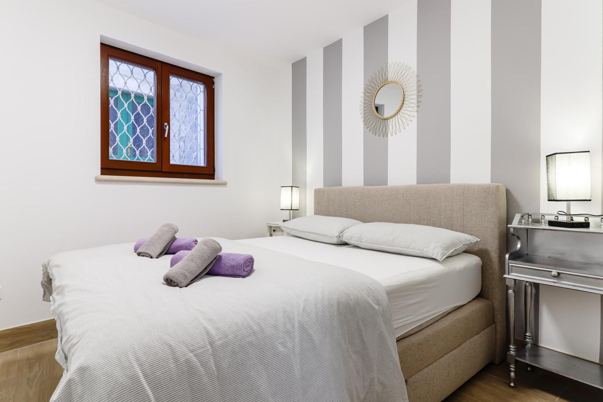 Casanova Apartments - Viewpoint Върсар Екстериор снимка