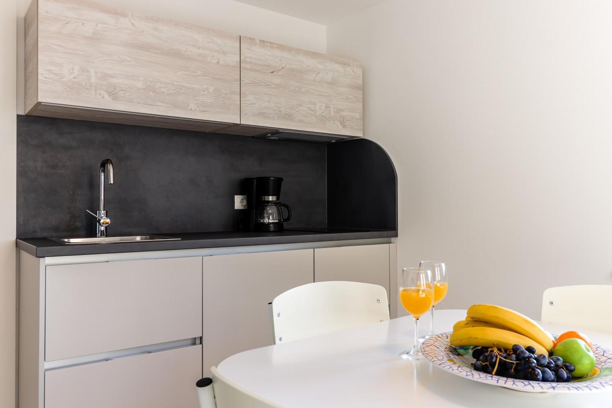 Casanova Apartments - Viewpoint Върсар Екстериор снимка