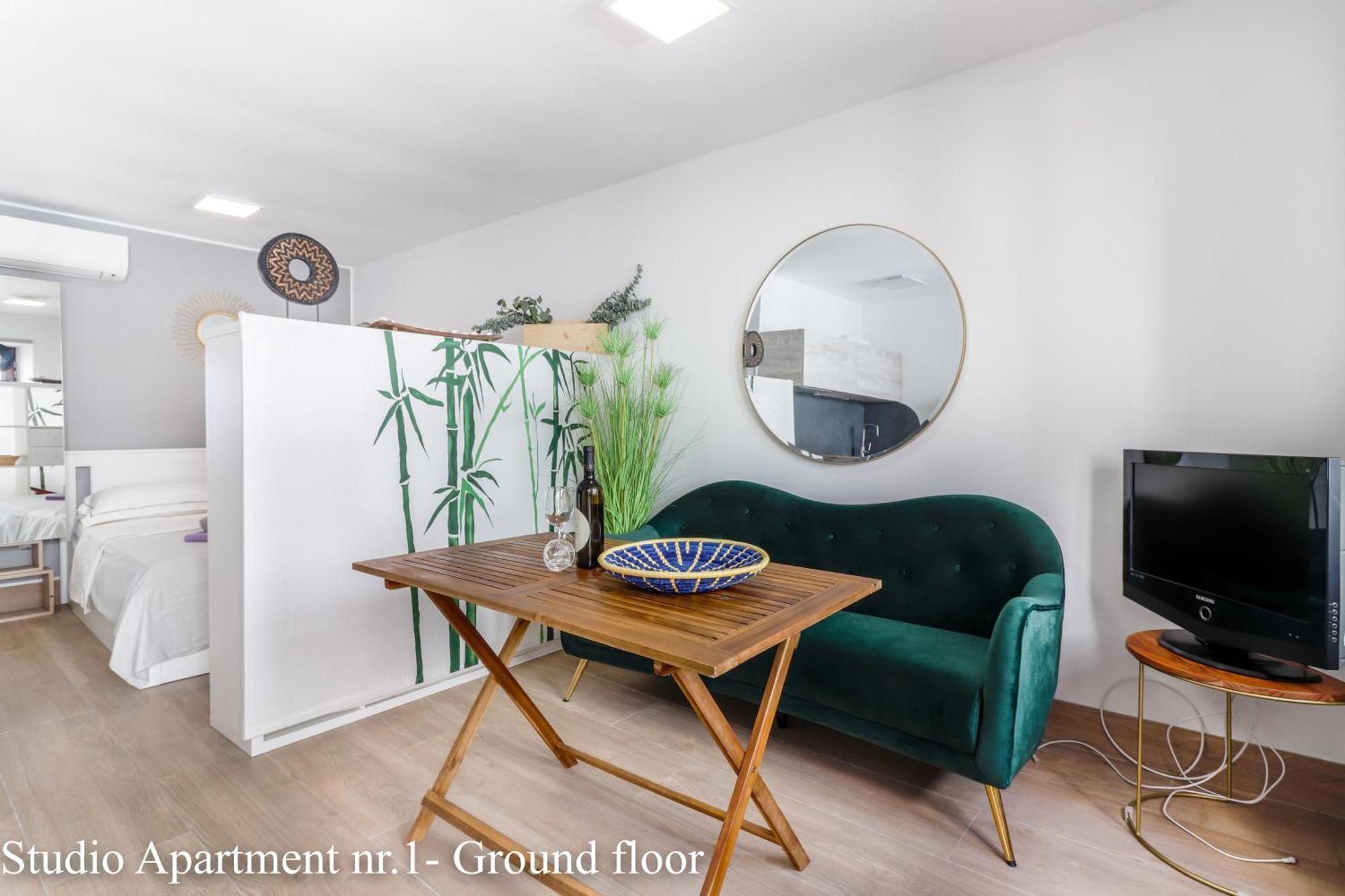 Casanova Apartments - Viewpoint Върсар Екстериор снимка
